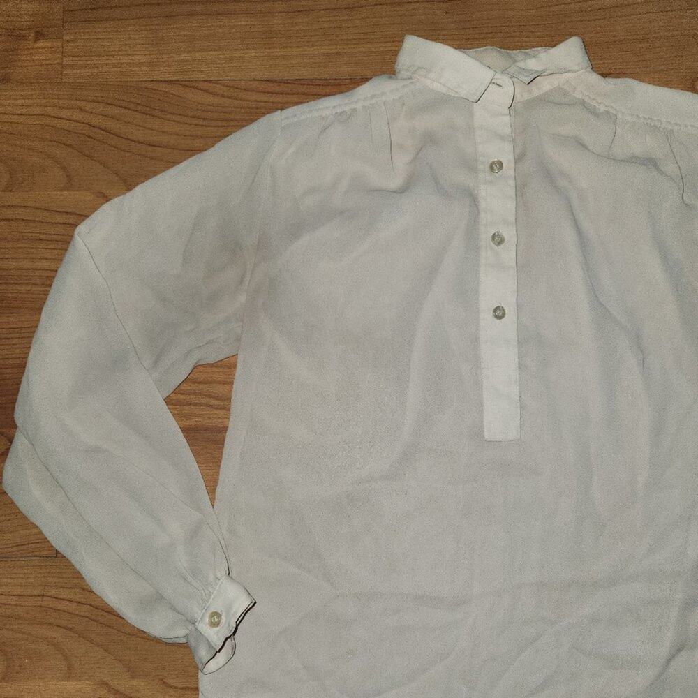 Cloudy White Dressy Top || Medium GUC - Picture 3 of 8